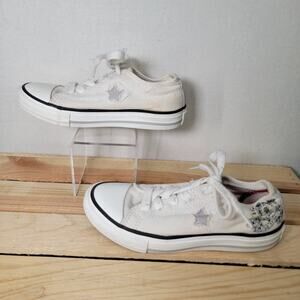 Converse One Star Child White Cloth Shoes - Size Junior 12.5